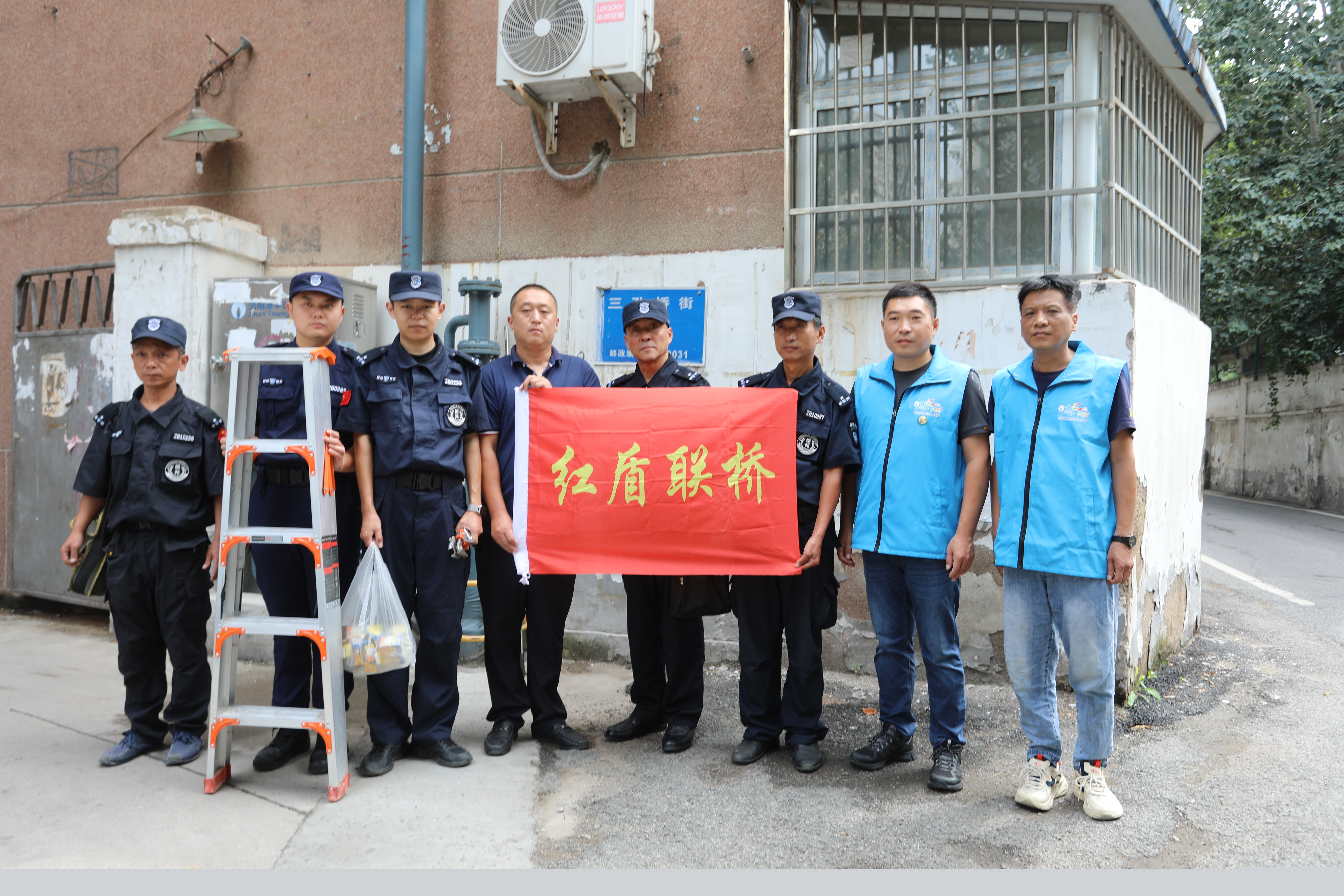  为民服务“不短路” 